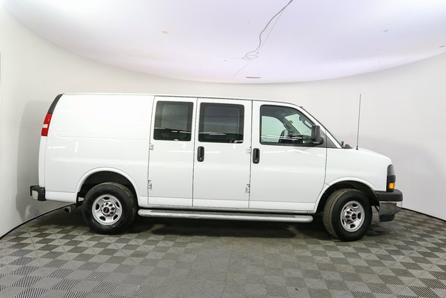 Used 2024 GMC Savana 2500 w/ Driver Convenience Package image 13