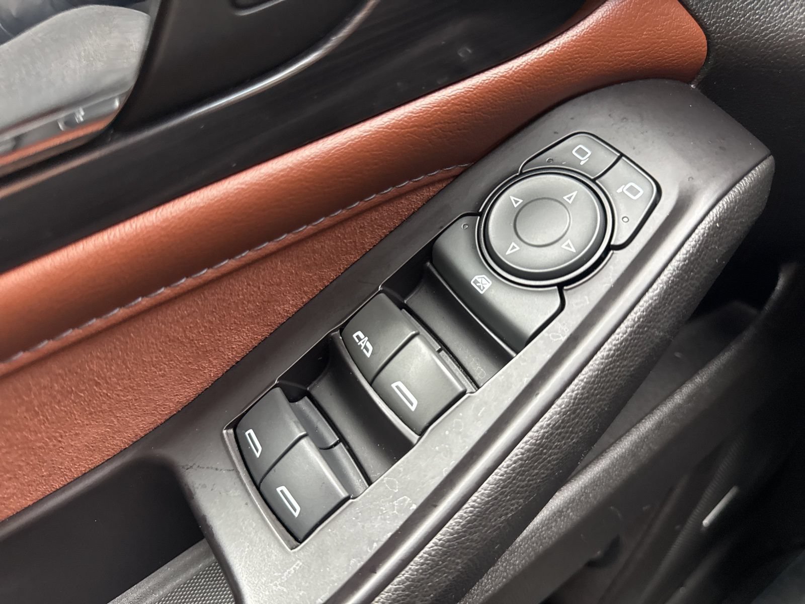 Used 2019 Chevrolet Traverse High Country AWD/4WD image 44