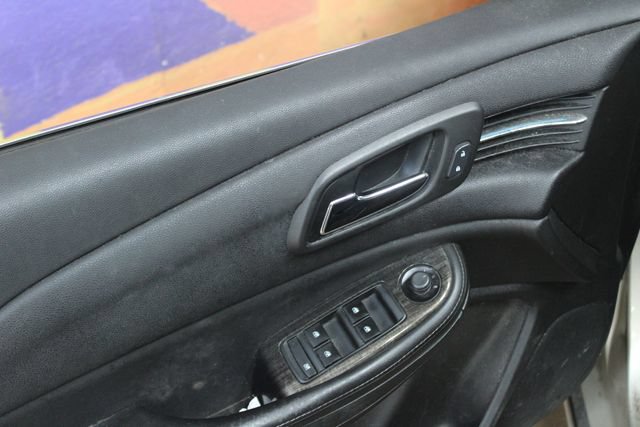 Used 2016 Chevrolet Malibu LT FWD image 12