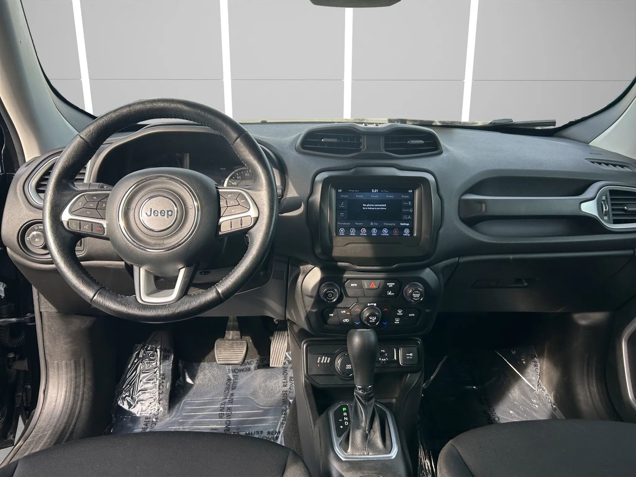 Used 2021 Jeep Renegade Latitude w/ Convenience Group image 15