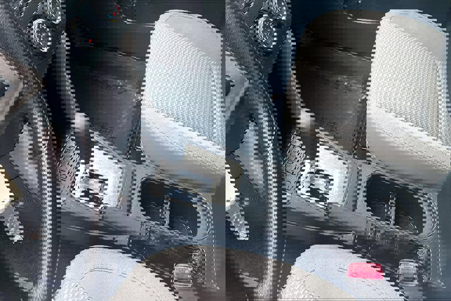 Used 2015 Subaru Forester 2.5i w/ Alloy Wheel Package image 17