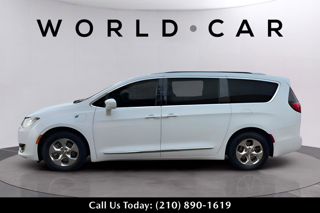 Used 2018 Chrysler Pacifica Touring-L image 9