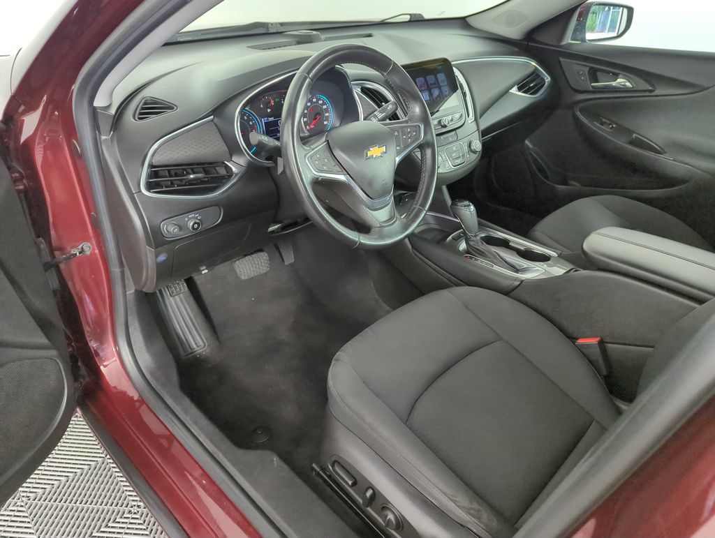 Used 2016 Chevrolet Malibu LT FWD image 10