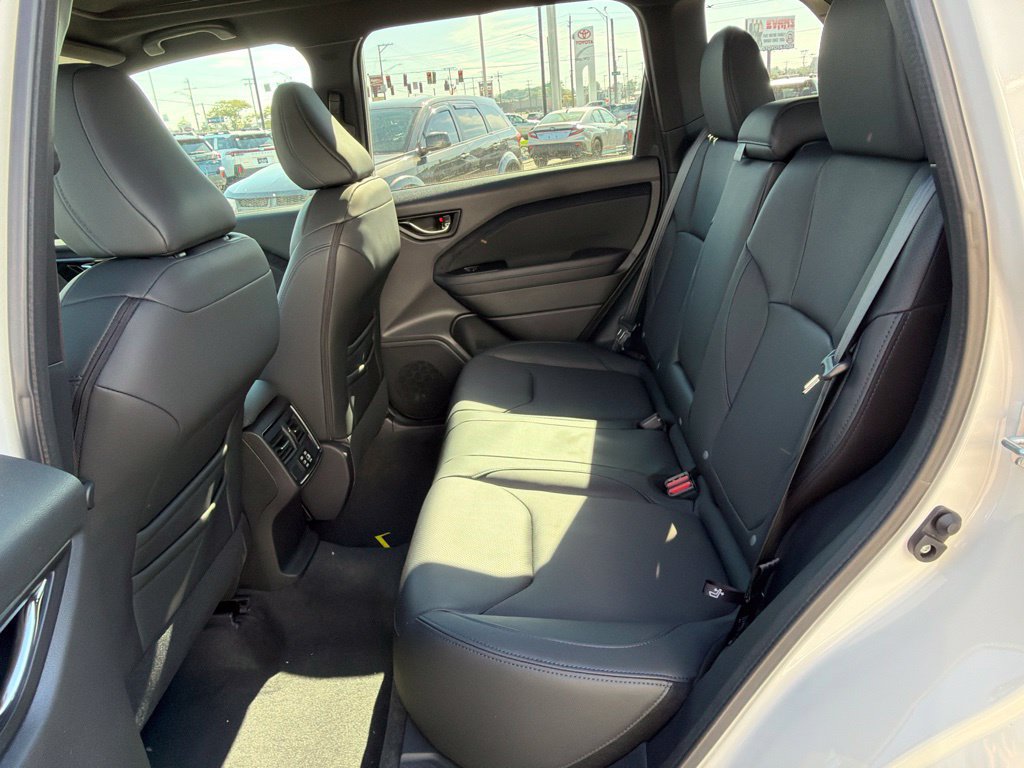 New 2026 Subaru Forester Limited AWD/4WD image 22