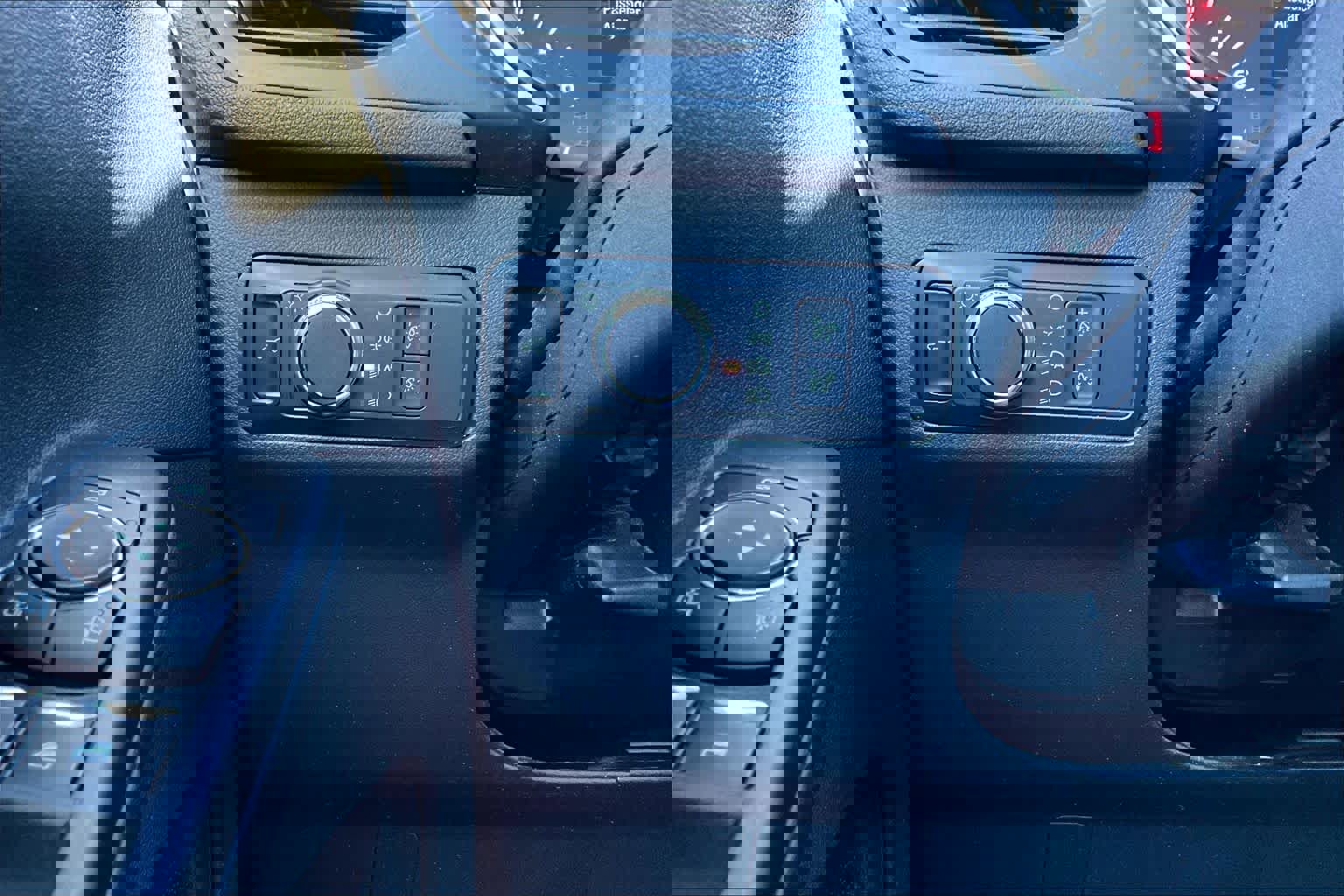 Used 2022 Ford Escape SE w/ Convenience Package image 36