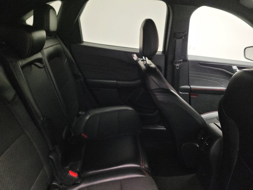 Used 2024 Ford Escape ST-Line image 19
