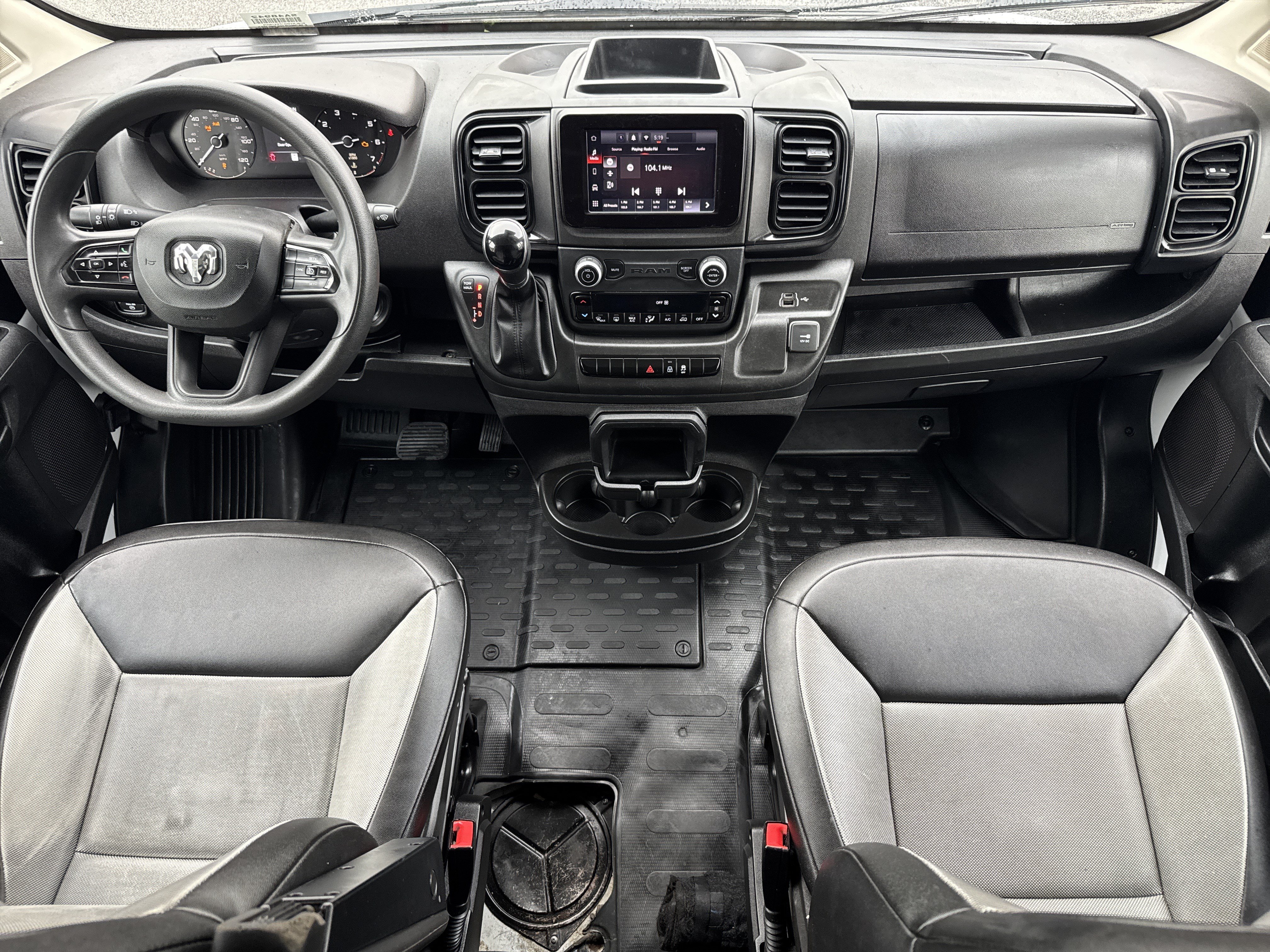 Used 2023 RAM ProMaster 2500 FWD image 24