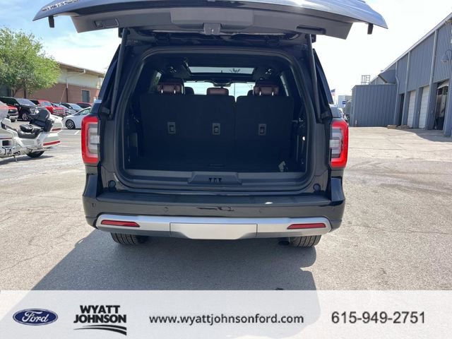 Used 2023 Ford Expedition Limited image 12