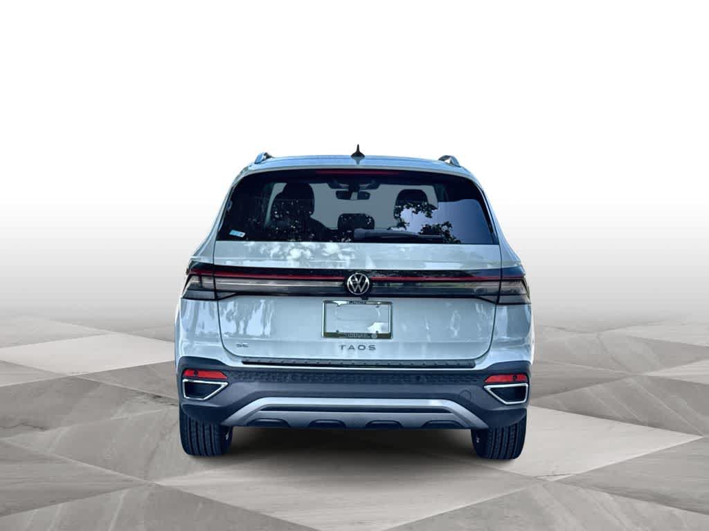 New 2026 Volkswagen Taos SE FWD image 7