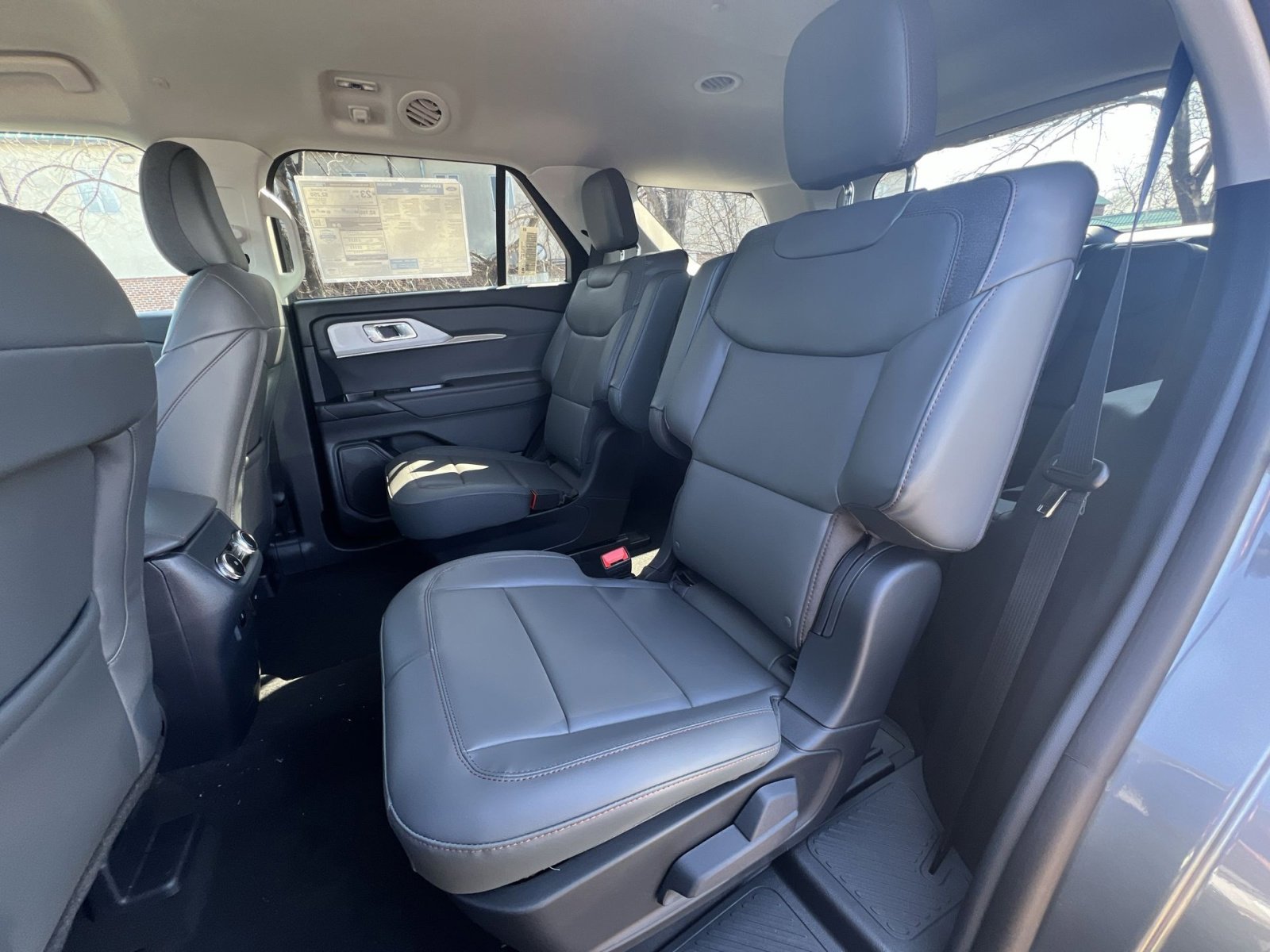 New 2026 Ford Explorer Active w/ Active Comfort Package image 24