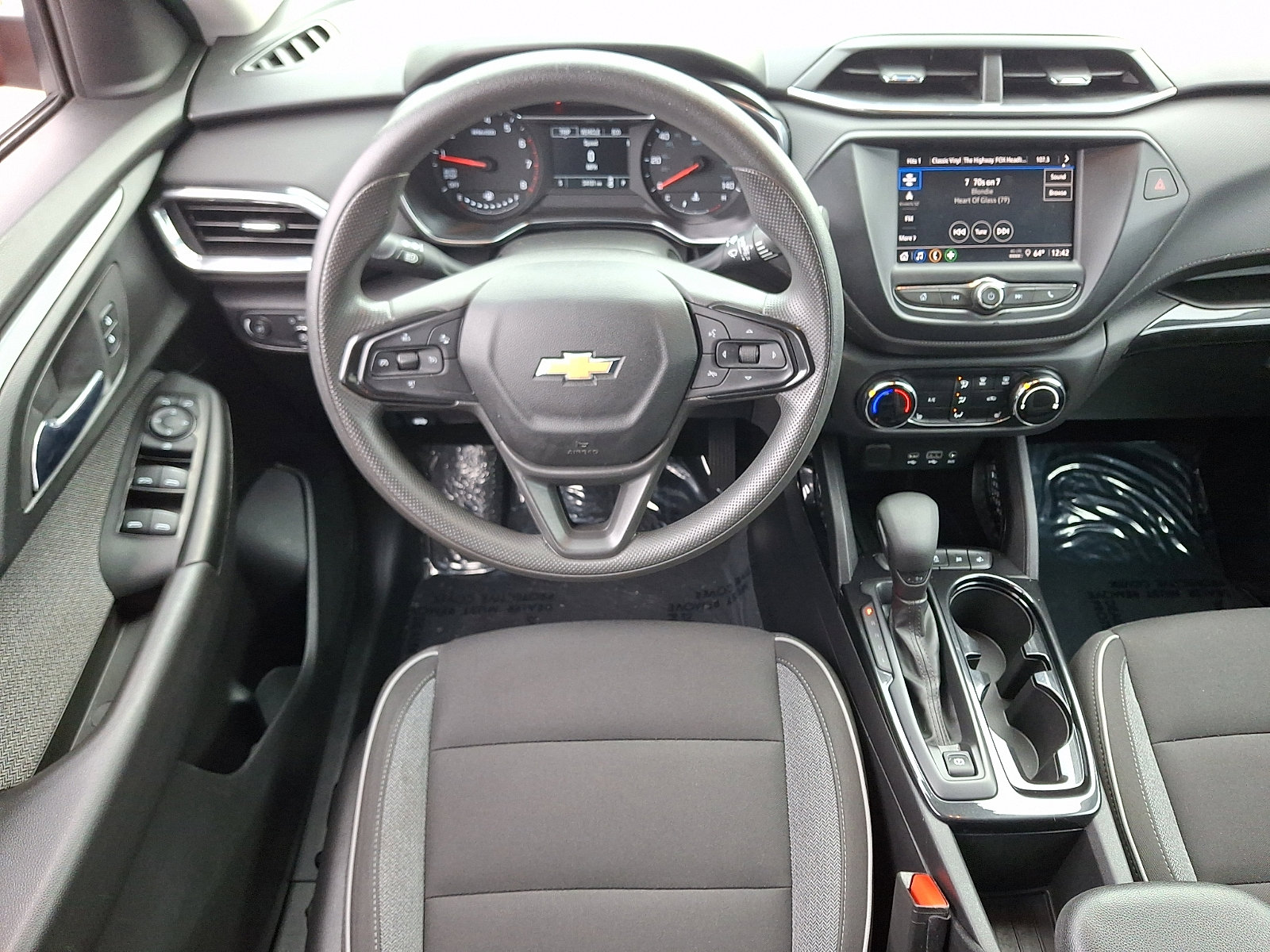 Used 2022 Chevrolet TrailBlazer LT image 11