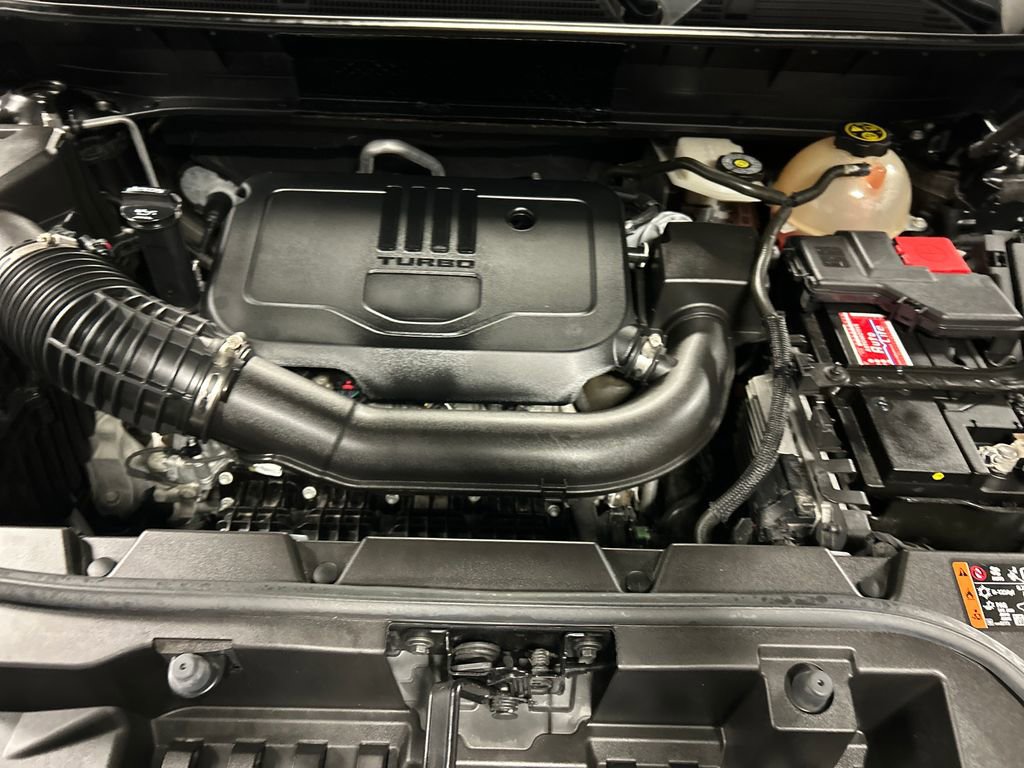 Used 2023 GMC Acadia SLE w/ Driver Convenience Package image 27