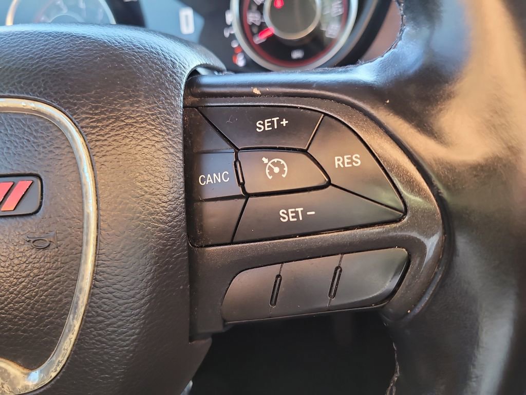 Used 2016 Dodge Challenger SXT image 22