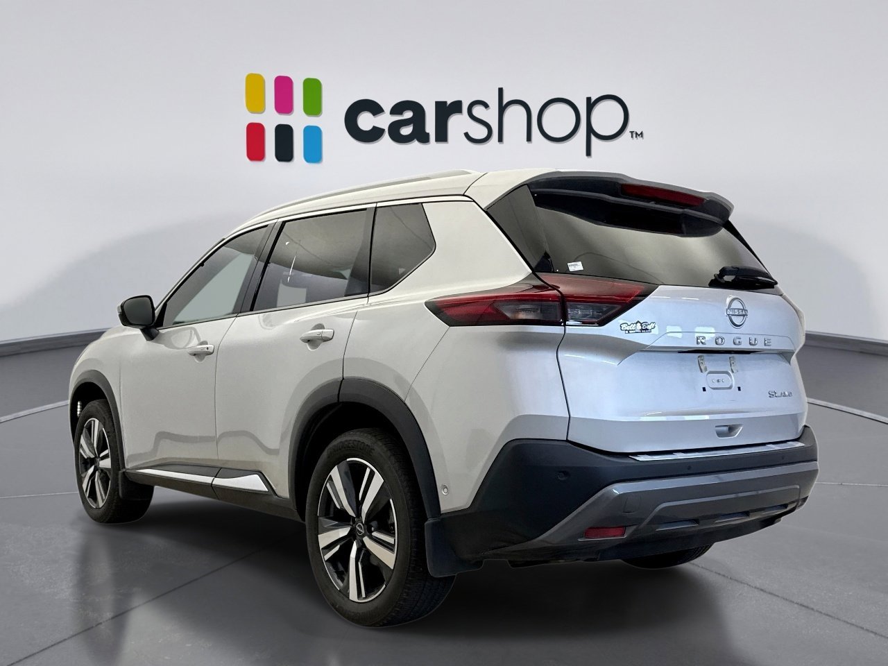 Used 2023 Nissan Rogue SL w/ SL Premium Package AWD/4WD image 3