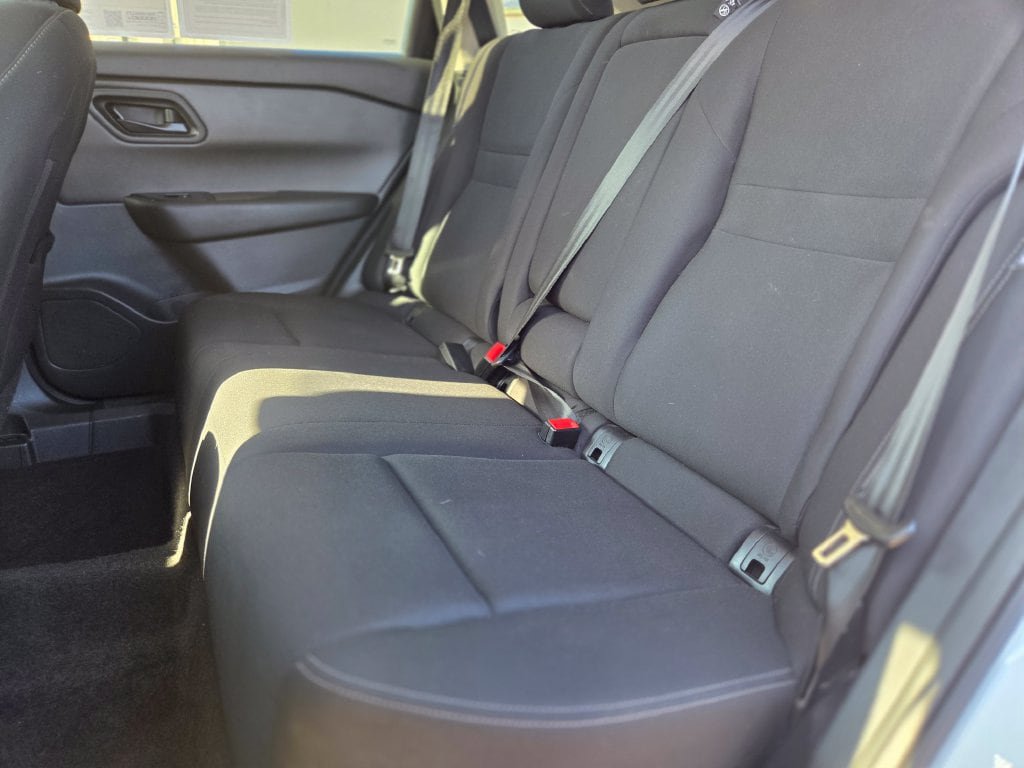 Used 2024 Nissan Rogue S AWD/4WD image 14