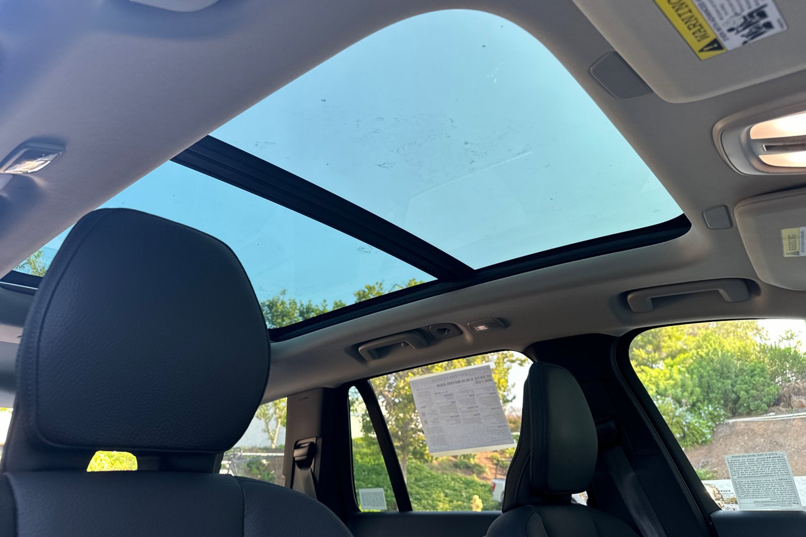 Used 2025 Volvo XC90 B6 Plus w/ Protection Package Premier image 19