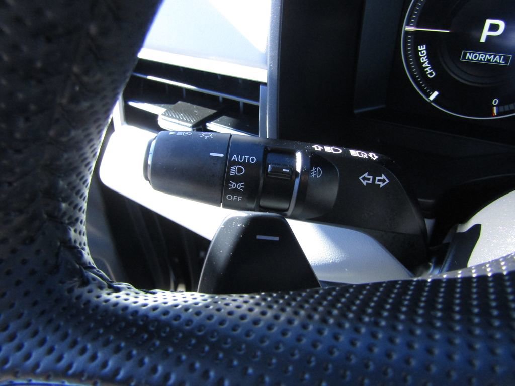 Used 2024 Mitsubishi Outlander SEL Black Edition image 22