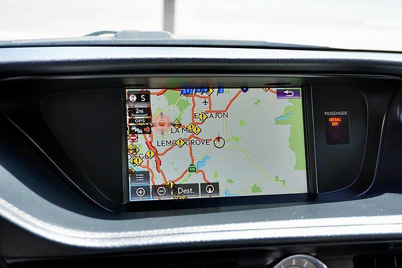 Used 2017 Lexus ES 350 w/ Luxury Package image 26