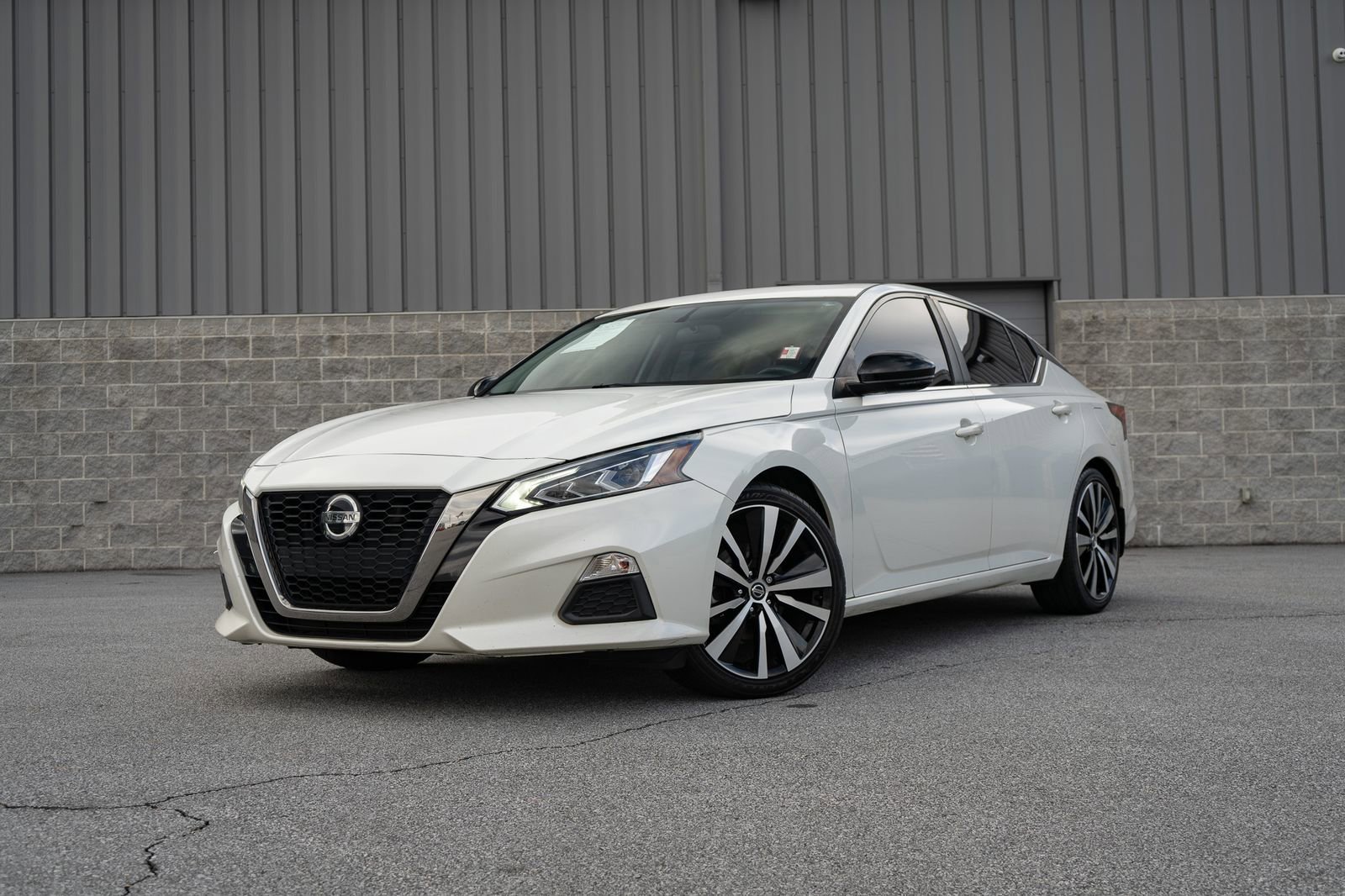 Used 2019 Nissan Altima 2.5 SR w/ SR Premium Package