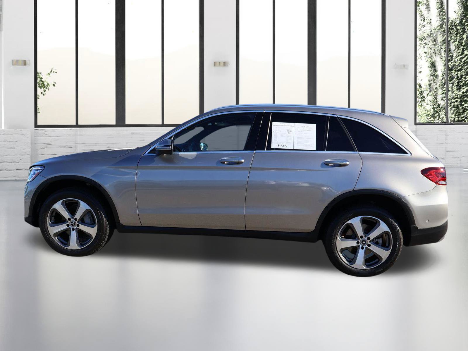 Used 2020 Mercedes-Benz GLC 300 image 2