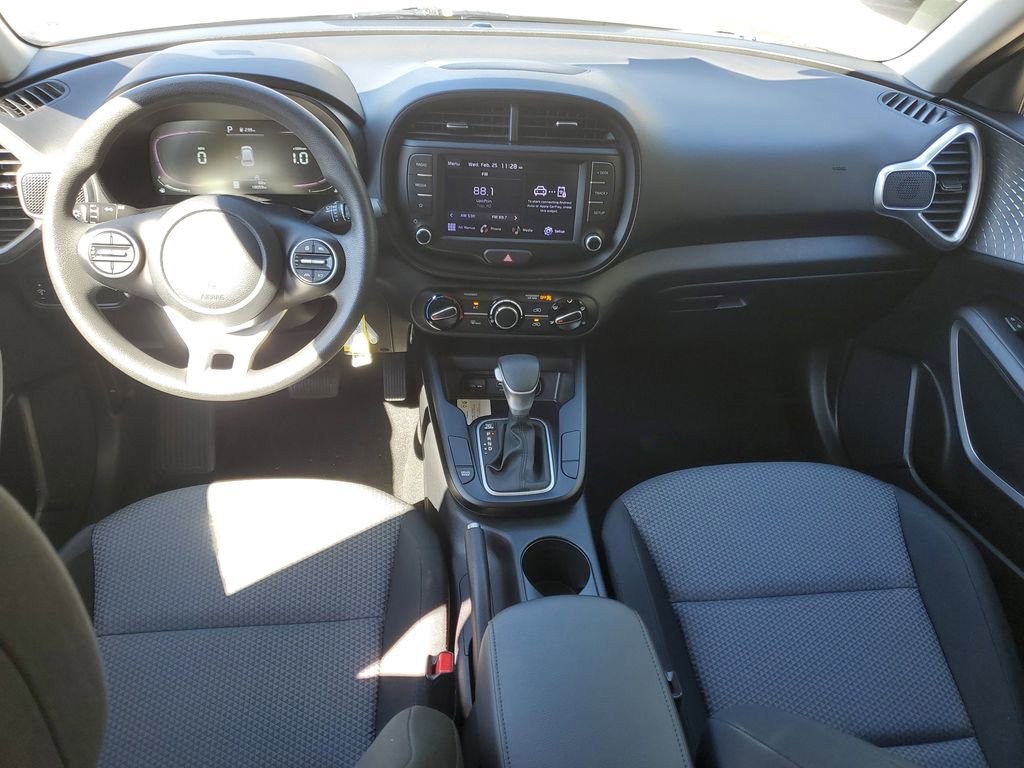 Certified 2023 Kia Soul LX image 11