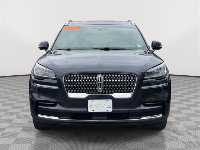 Used 2023 Lincoln Aviator Reserve w/ Elements Package Plus image 2