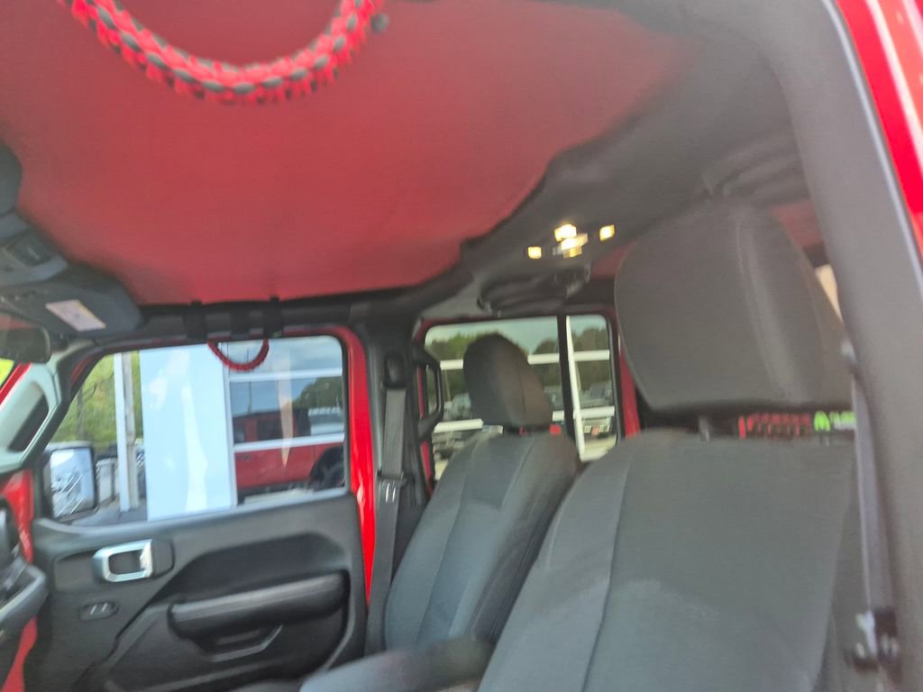 Used 2020 Jeep Gladiator Sport w/ Quick Order Package 24S image 12