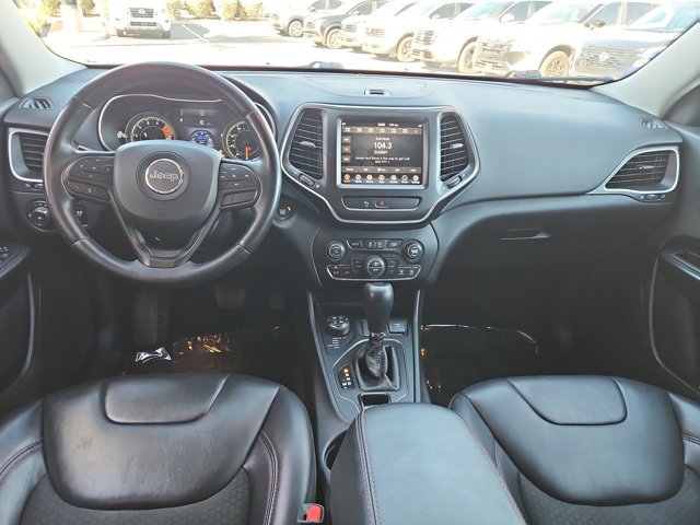 Used 2019 Jeep Cherokee Trailhawk w/ Cold Weather Group AWD/4WD image 22
