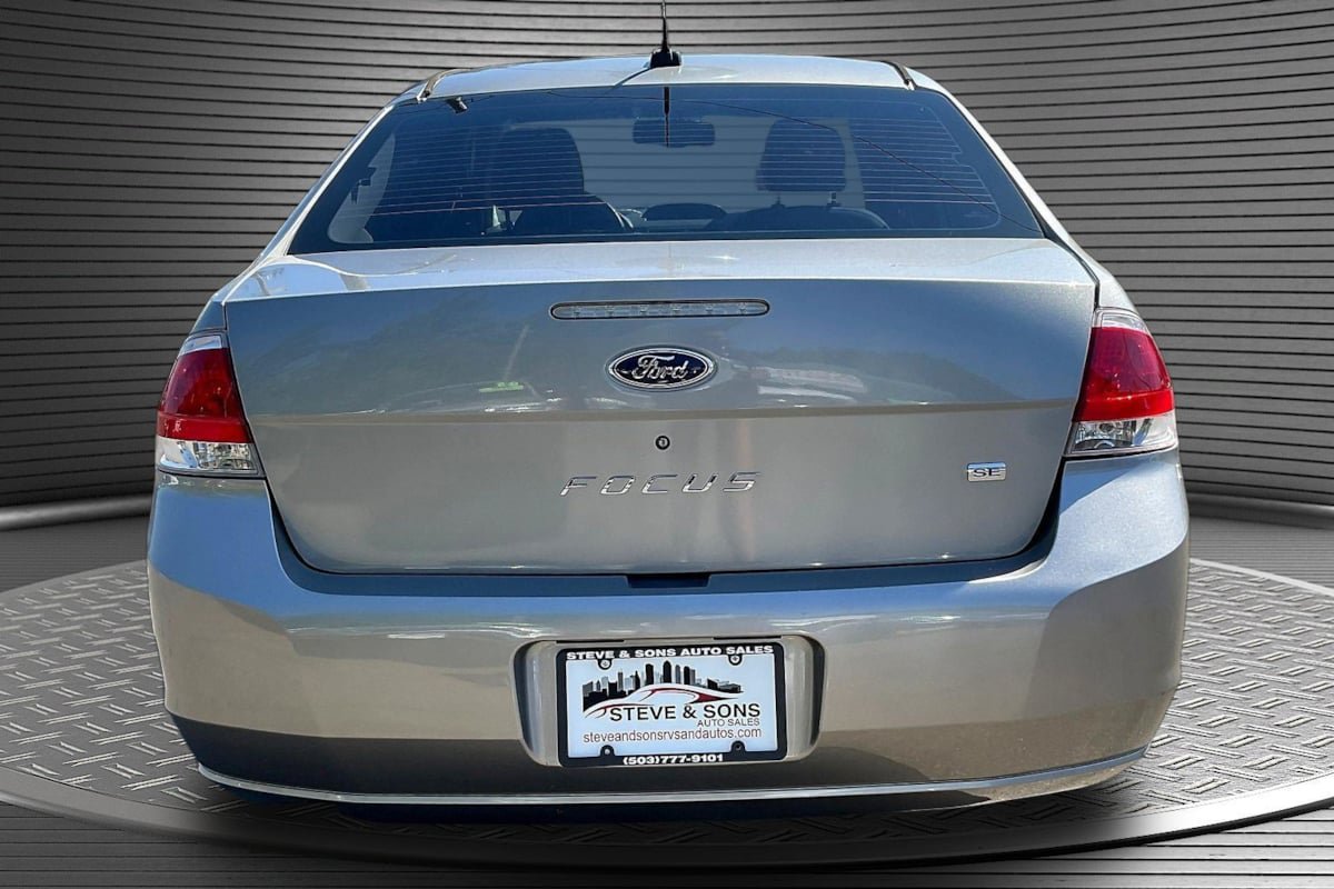Used 2008 Ford Focus SE FWD image 5