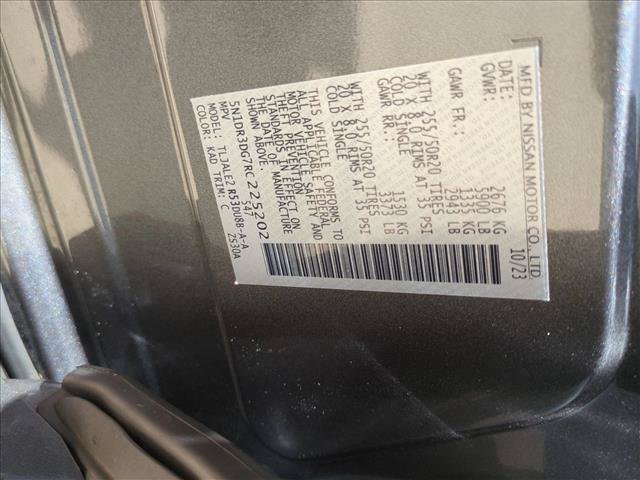 Used 2024 Nissan Pathfinder Platinum w/ Black Appearance Package FWD image 15