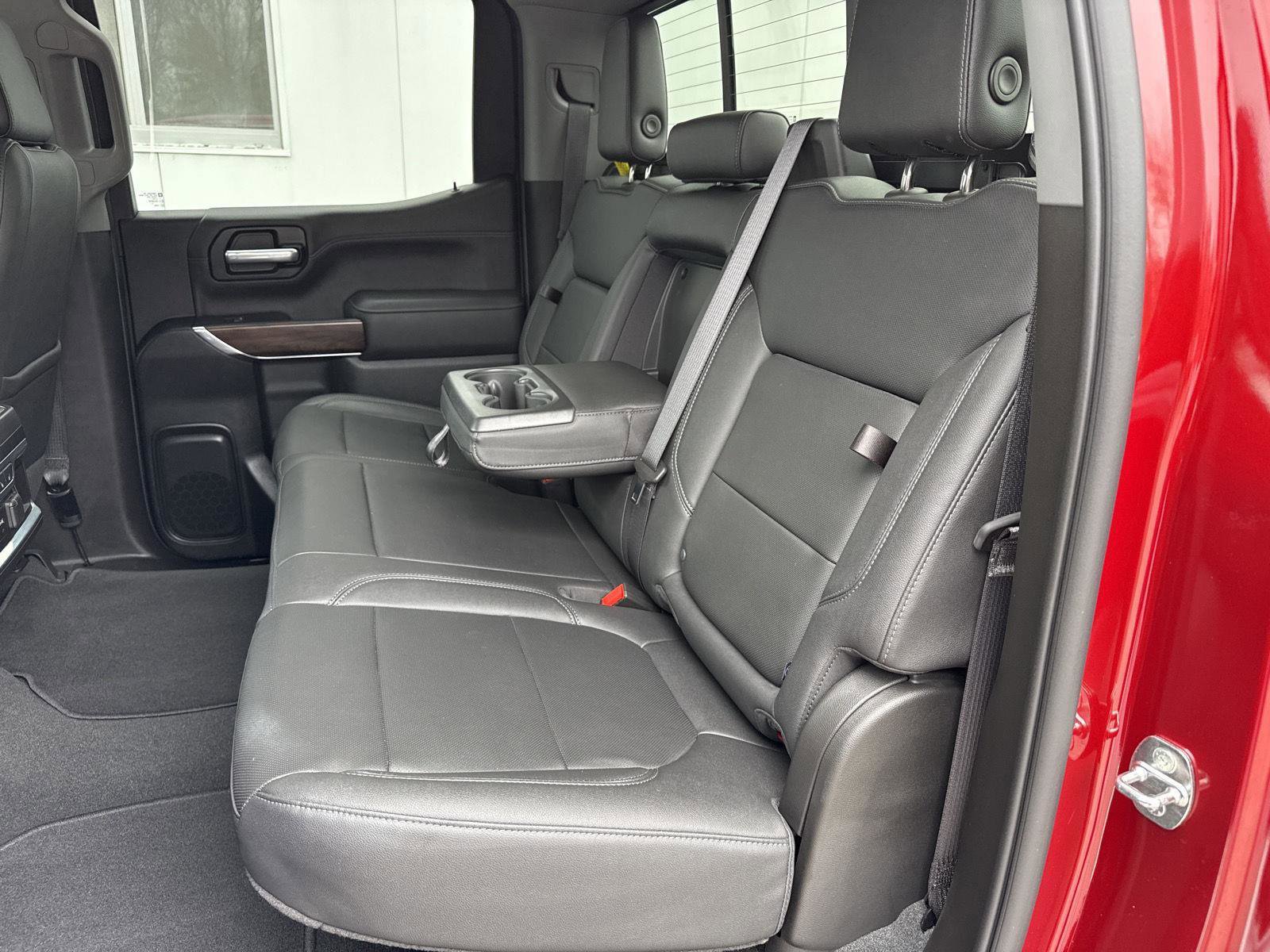 Used 2021 GMC Sierra 1500 SLT w/ SLT Premium Package AWD/4WD image 16