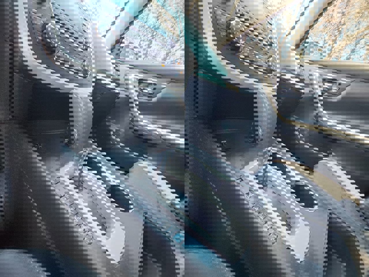 Used 2016 Nissan Altima 2.5 SV image 14