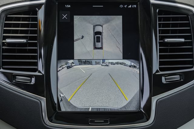 Certified 2024 Volvo XC90 B6 Plus w/ Protection Package Premier AWD/4WD image 43