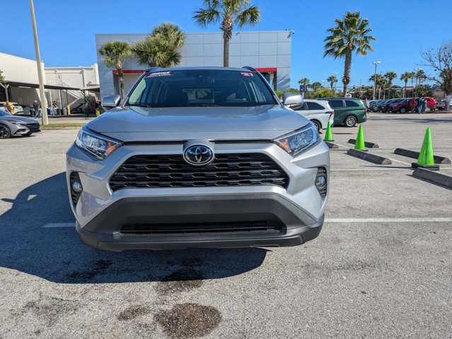 Used 2021 Toyota RAV4 XLE image 2