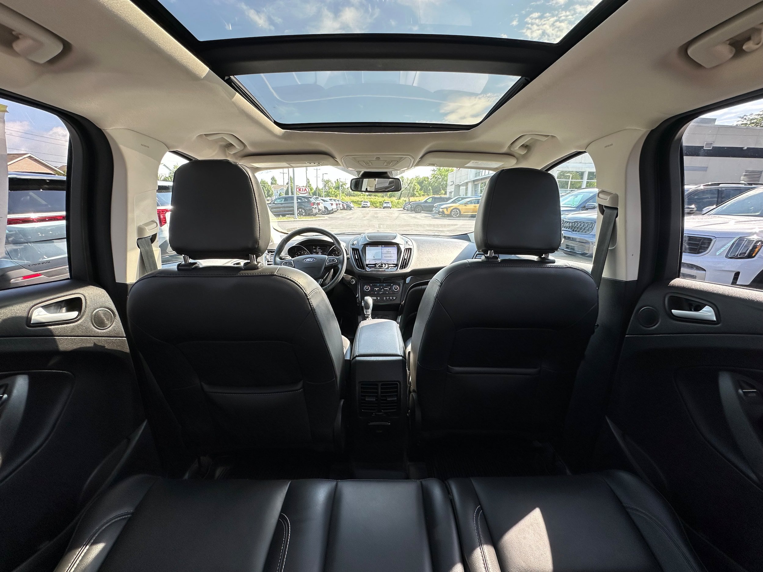 Used 2019 Ford Escape Titanium AWD/4WD image 11