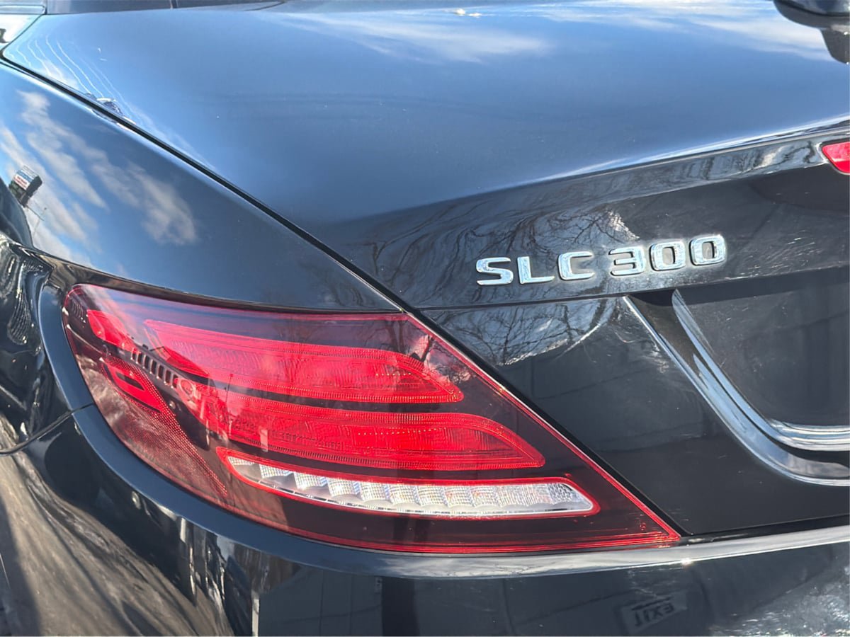 Used 2020 Mercedes-Benz SLC 300 w/ Premium Package image 30