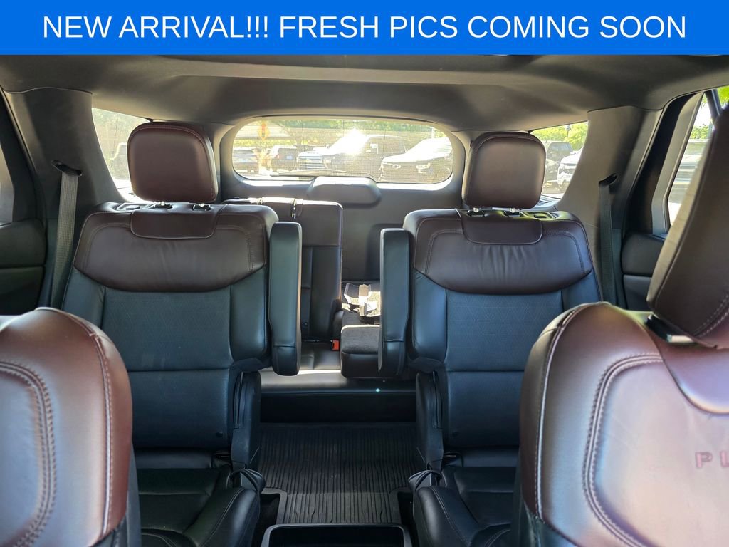 Used 2020 Ford Explorer Platinum w/ Premium Technology Package AWD/4WD image 15