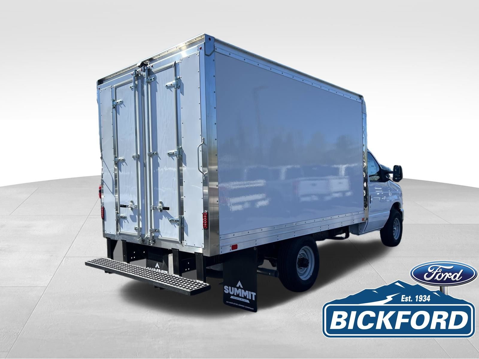 New 2026 Ford E-350 and Econoline 350 Super Duty w/ Interior Upgrade Package image 5