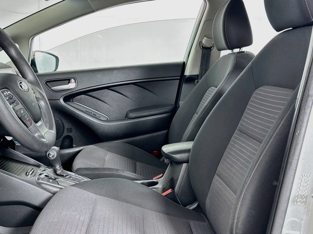Used 2017 Kia Forte LX w/ LX Popular Package FWD image 9