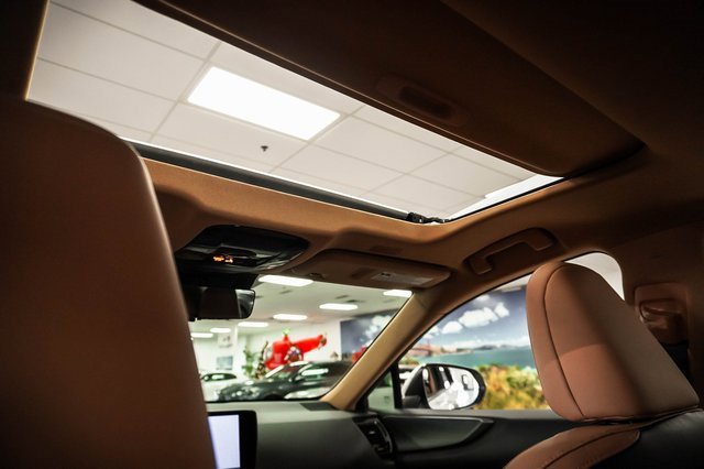 Used 2024 Lexus NX 300h AWD w/ Luxury Package image 22