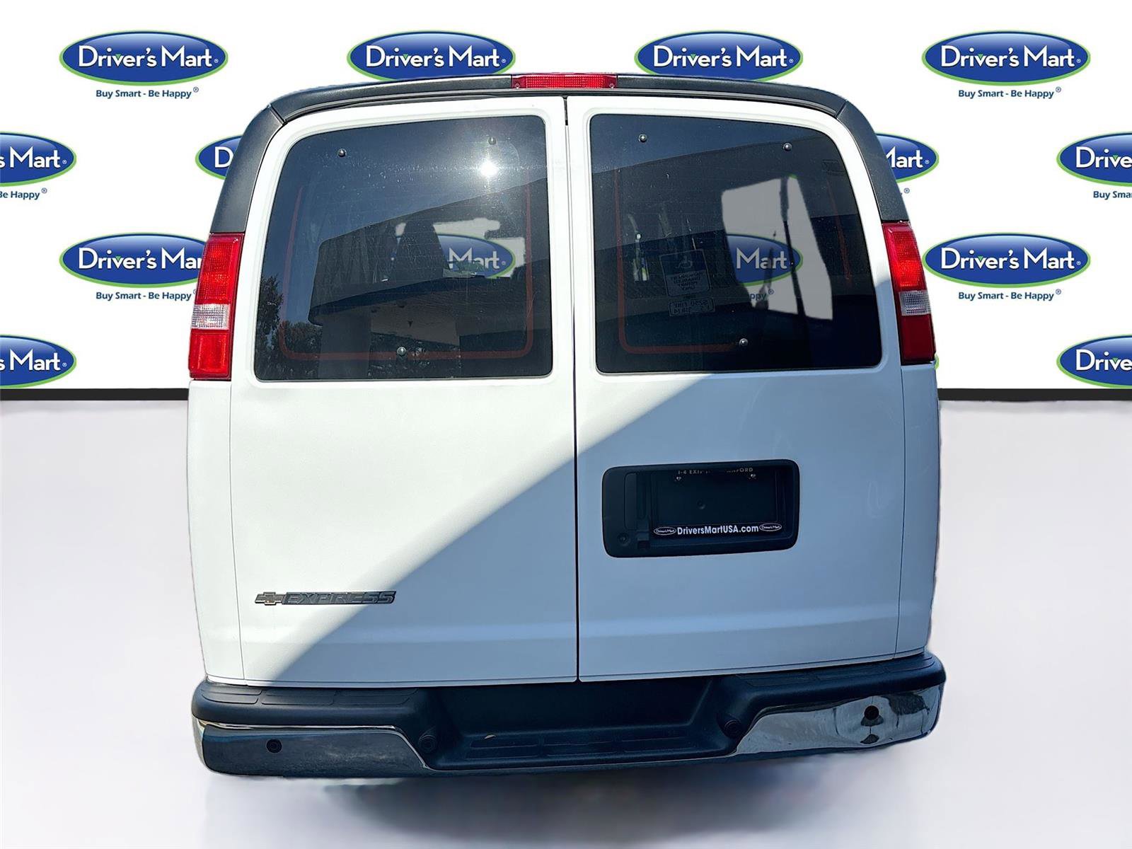 Used 2023 Chevrolet Express 3500 LT w/ LT Preferred Equipment Group image 6