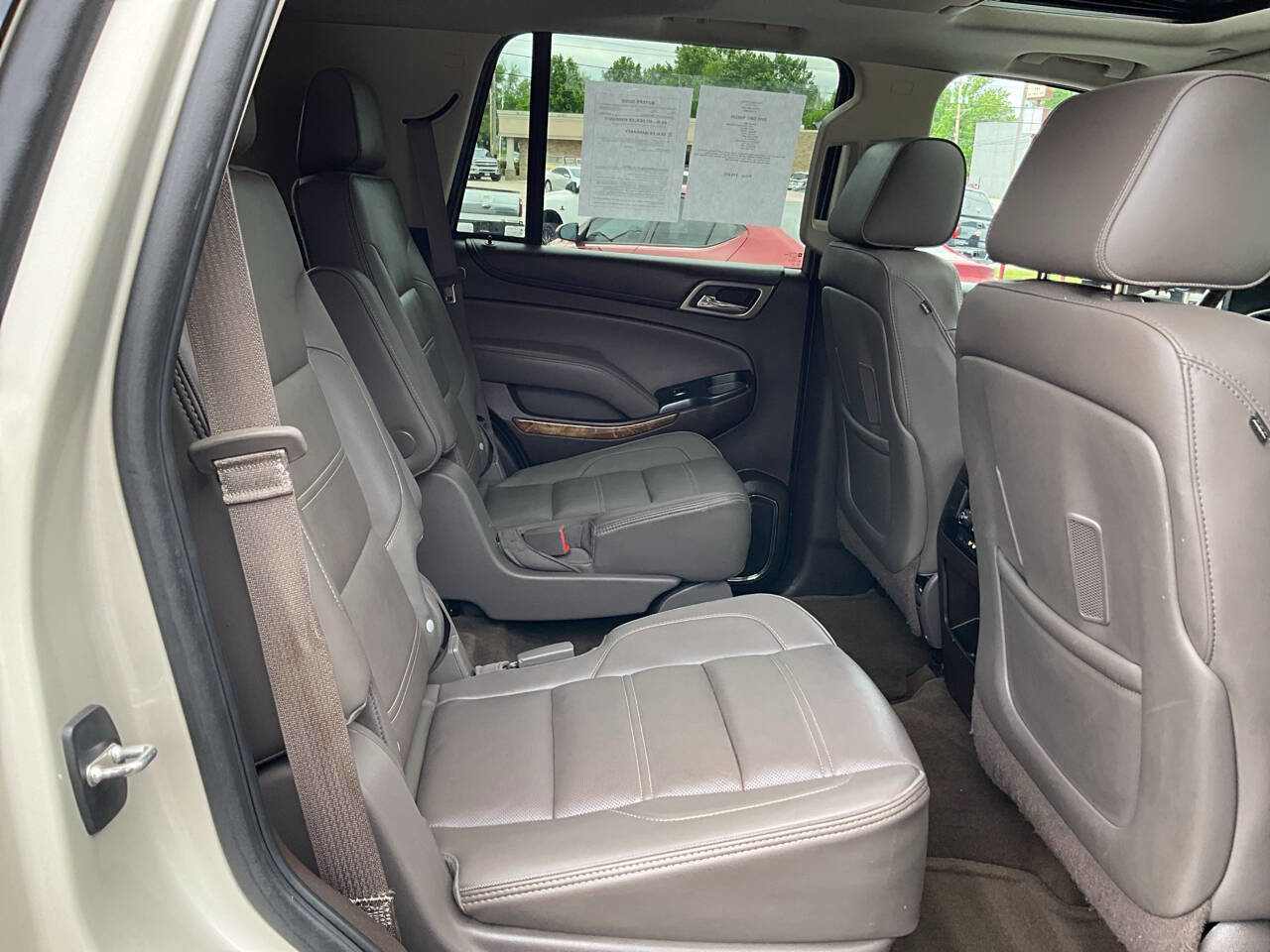 Used 2015 GMC Yukon Denali w/ Premium Package AWD/4WD image 29