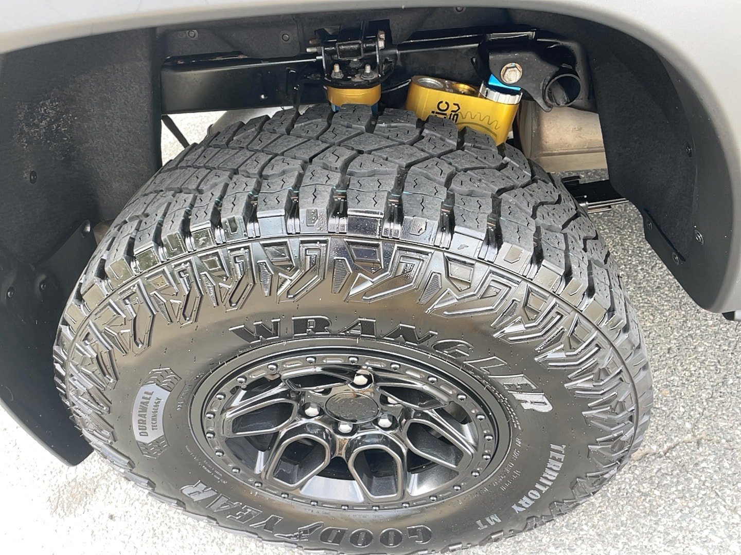 Used 2024 Chevrolet Colorado ZR2 w/ ZR2 Bison Edition AWD/4WD image 5