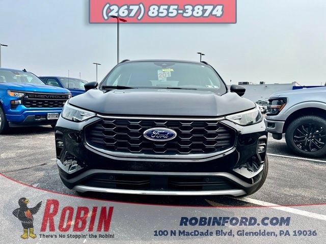 Used 2025 Ford Escape ST-Line Select AWD/4WD image 2