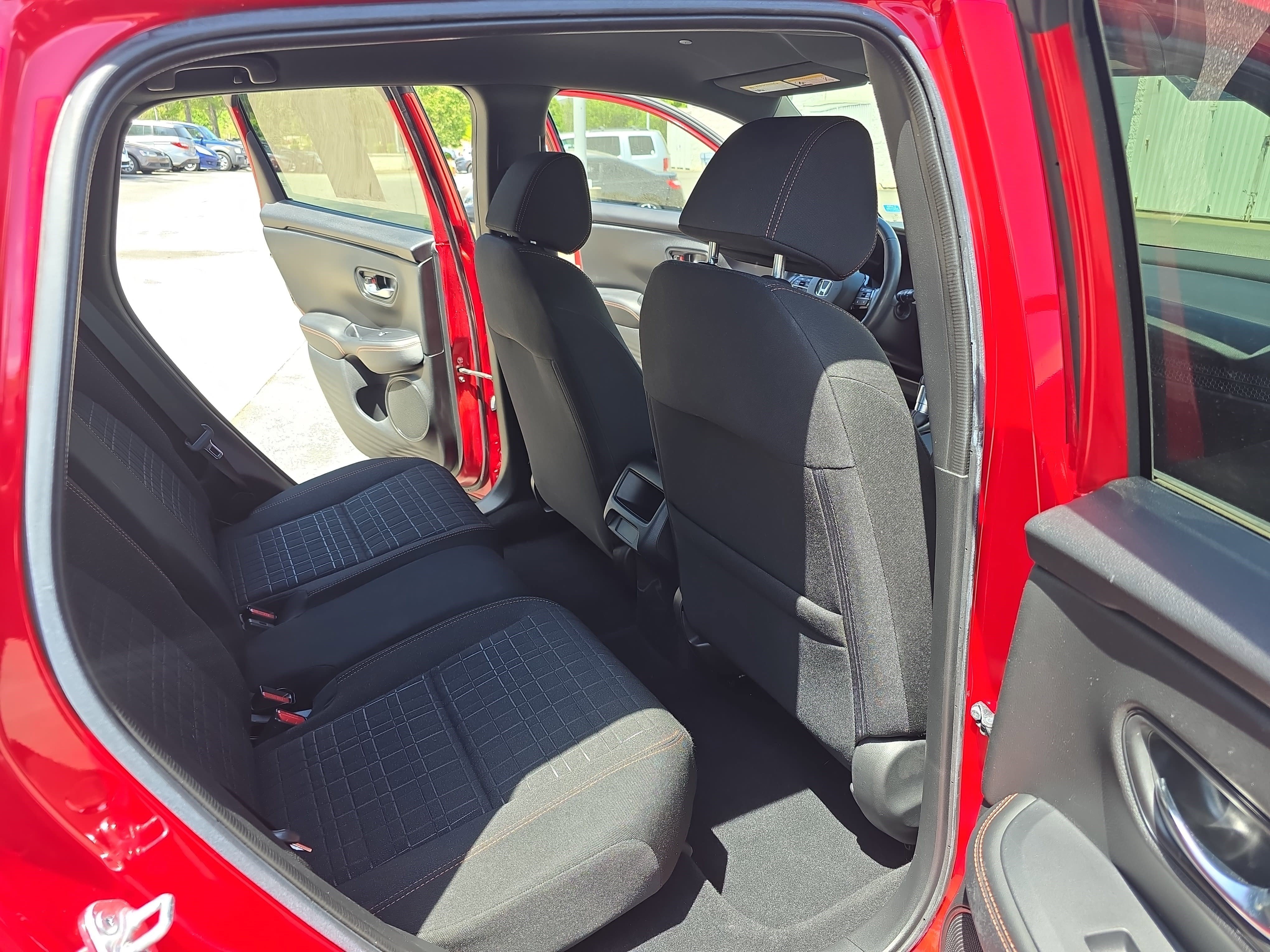 Used 2024 Honda HR-V Sport image 11