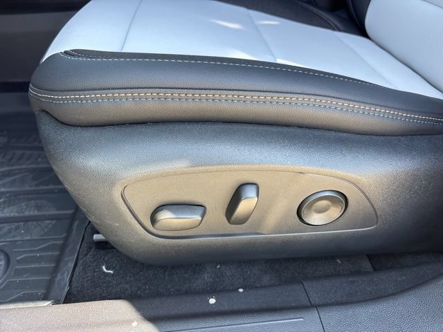 New 2026 Chevrolet Equinox EV LT FWD image 11