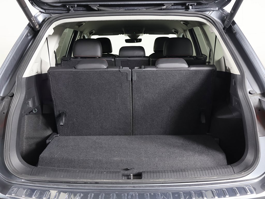 Used 2024 Volkswagen Tiguan SE image 18