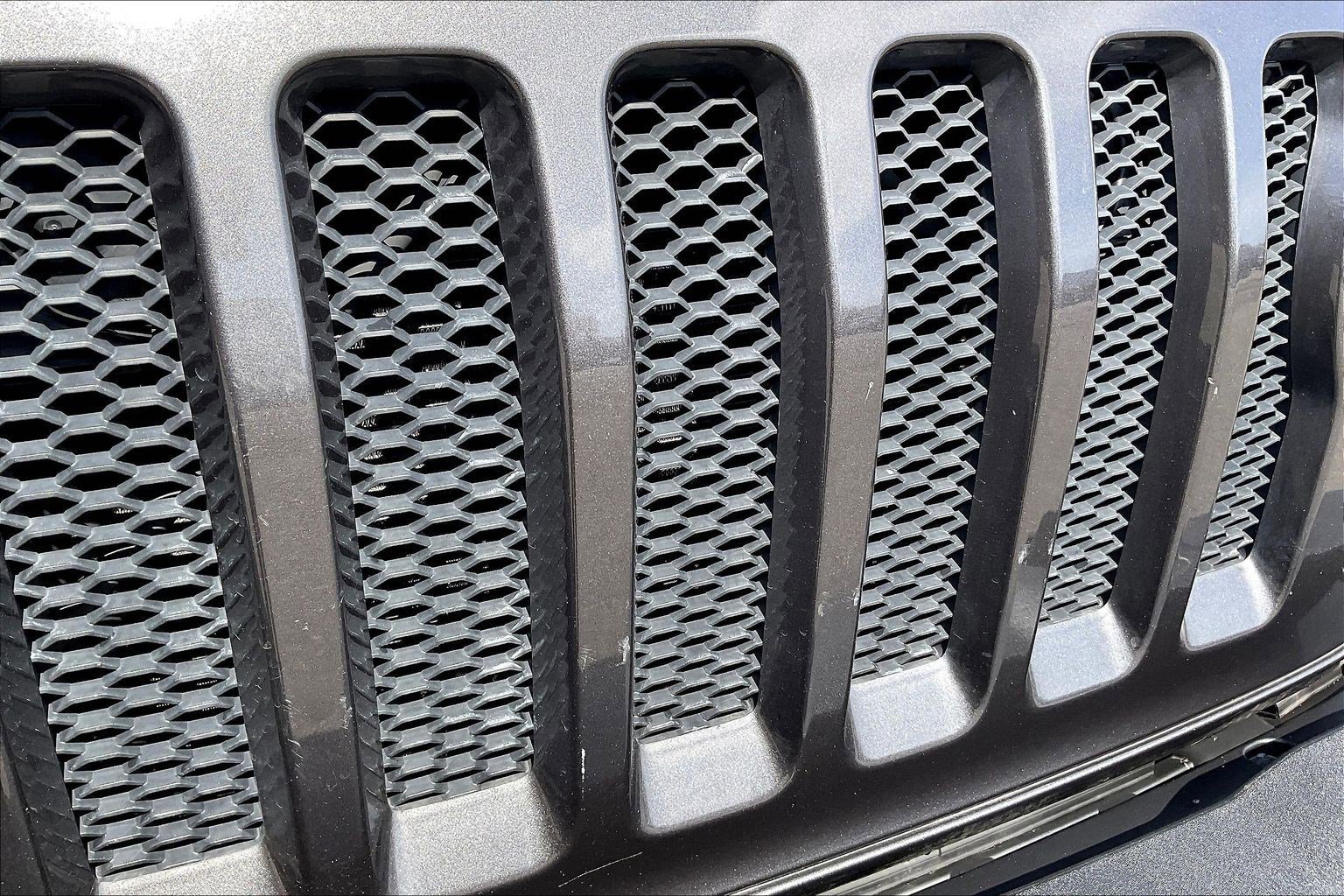 Used 2020 Jeep Wrangler Sport image 24