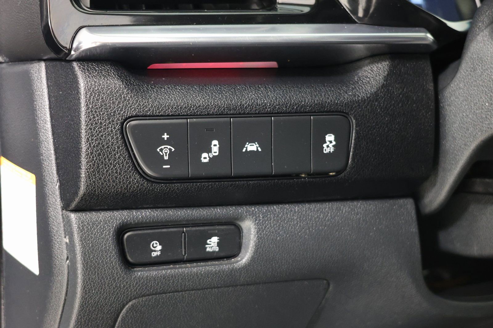 Used 2022 Kia Niro EX Premium w/ Cold Weather Package image 24