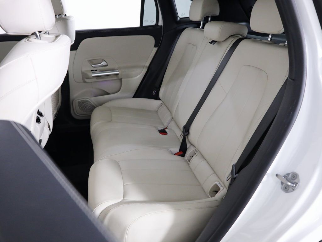 Certified 2023 Mercedes-Benz GLA 250 4MATIC w/ Premium Package image 42